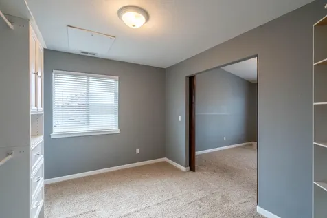 2927 NW 17th Street Redmond OR 97756