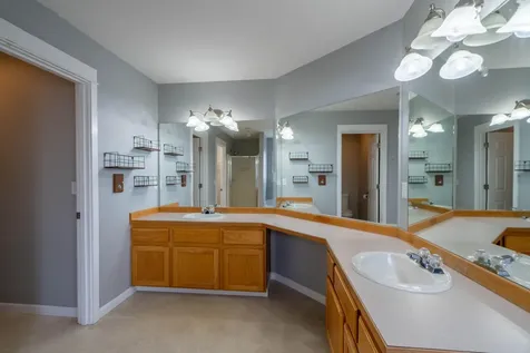 2927 NW 17th Street Redmond OR 97756