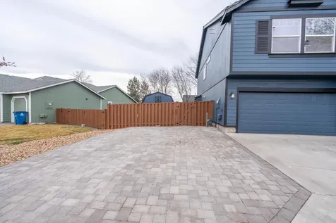 2927 NW 17th Street Redmond OR 97756