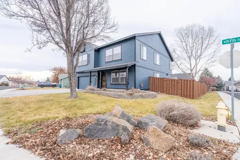 2927 NW 17th Street Redmond OR 97756