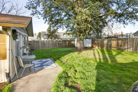 1553 Crater Lake Avenue Medford OR 97504