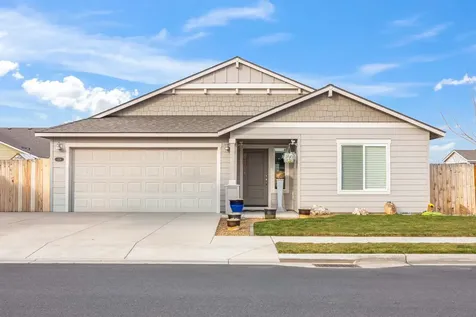 224 NW Monte Vista Avenue Madras OR 97741