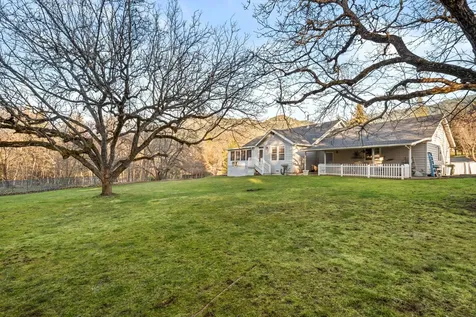 334 Village Lane Grants Pass OR 97527