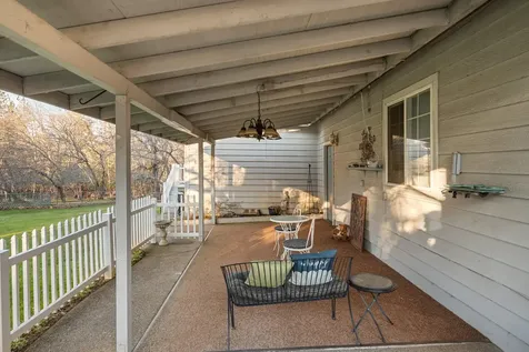 334 Village Lane Grants Pass OR 97527
