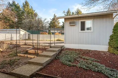 334 Village Lane Grants Pass OR 97527