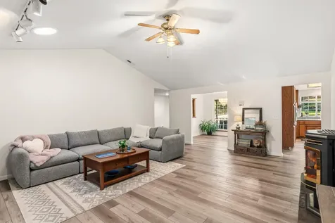 334 Village Lane Grants Pass OR 97527