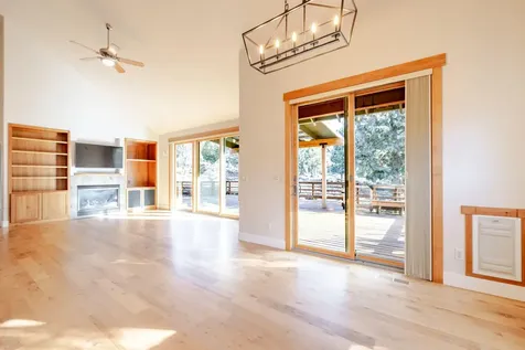 2752 NW Champion Circle Bend OR 97703