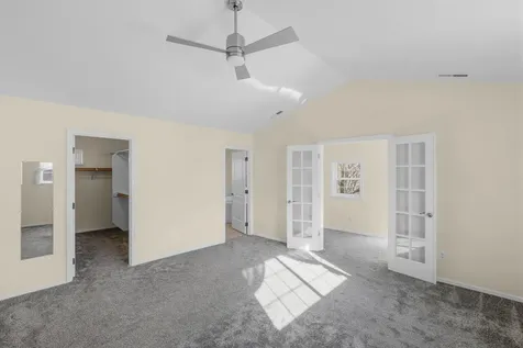 369 Meadow Drive Ashland OR 97520