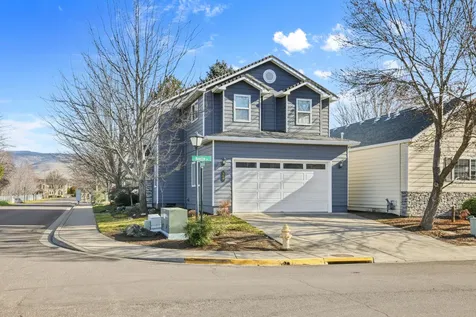 369 Meadow Drive Ashland OR 97520