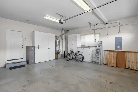 369 Meadow Drive Ashland OR 97520