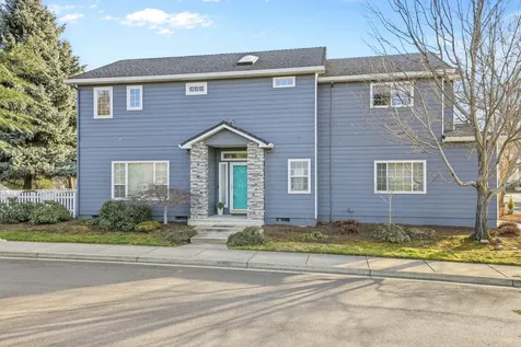 369 Meadow Drive Ashland OR 97520