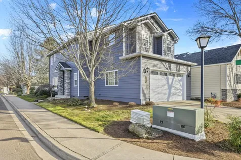 369 Meadow Drive Ashland OR 97520