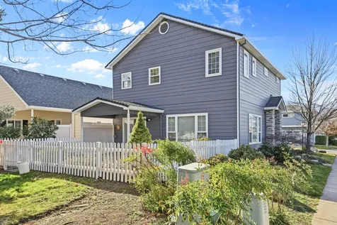 369 Meadow Drive Ashland OR 97520