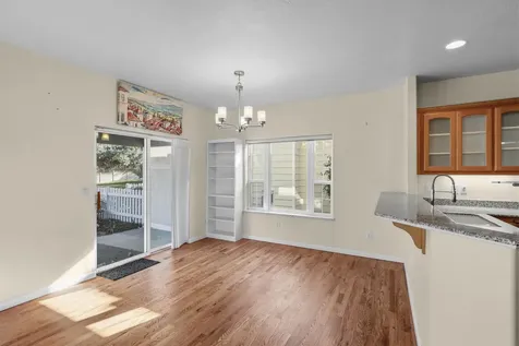 369 Meadow Drive Ashland OR 97520