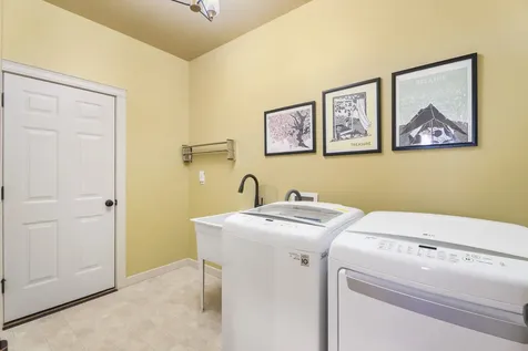 19525 Sugar Mill Loop Bend OR 97702