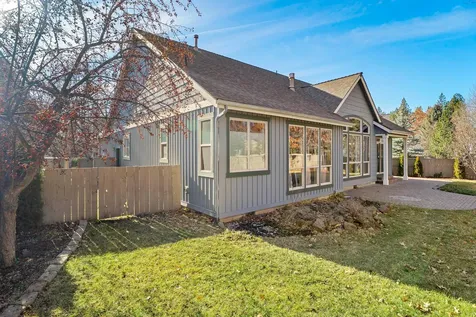 19525 Sugar Mill Loop Bend OR 97702