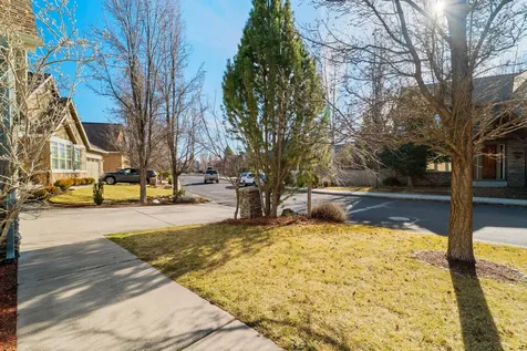 19525 Sugar Mill Loop Bend OR 97702