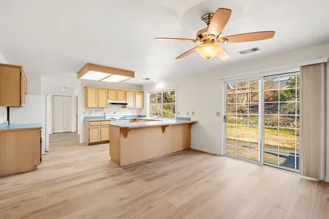 2368 Stonebrook Drive Medford OR 97504
