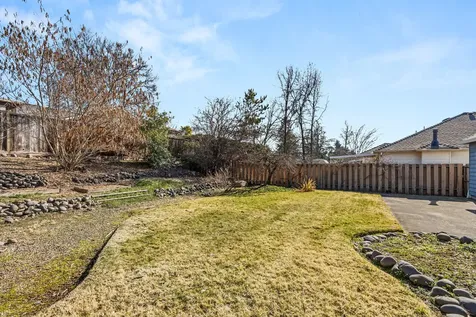 2368 Stonebrook Drive Medford OR 97504