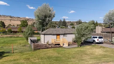 2797 SE Paulina Highway Prineville OR 97754