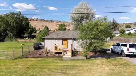 2797 SE Paulina Highway Prineville OR 97754