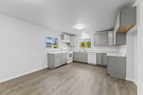 512 King Street Medford OR 97501