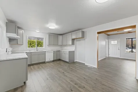 512 King Street Medford OR 97501