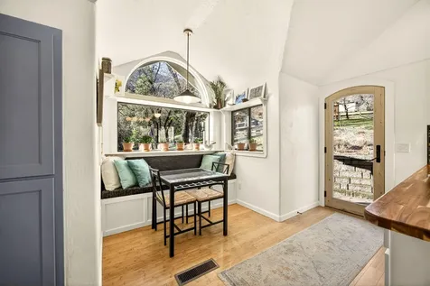 514 Granite Street Ashland OR 97520