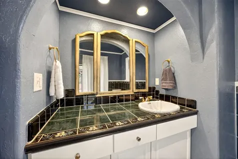 514 Granite Street Ashland OR 97520