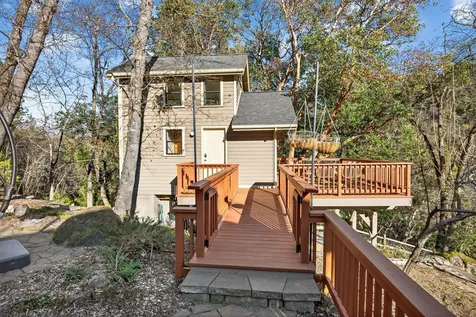 514 Granite Street Ashland OR 97520