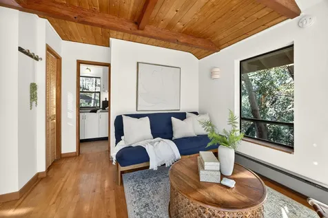 514 Granite Street Ashland OR 97520