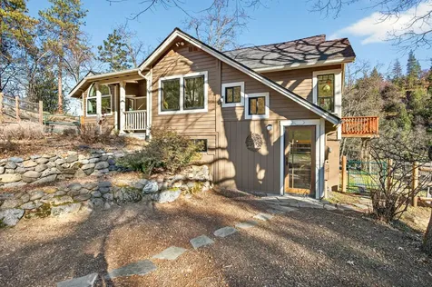 514 Granite Street Ashland OR 97520