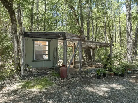 8843 Deer Creek Road Selma OR 97538