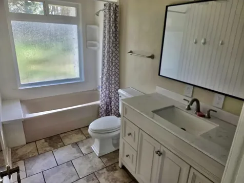 376 Crowson Road Ashland OR 97520