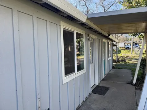 376 Crowson Road Ashland OR 97520