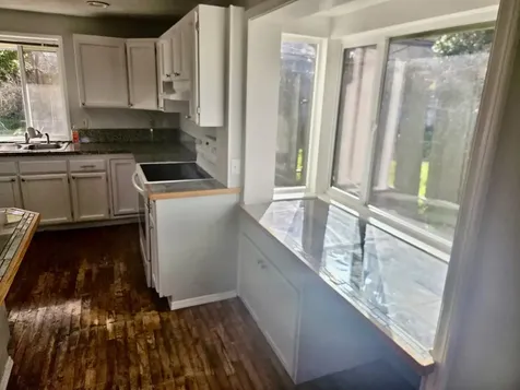 376 Crowson Road Ashland OR 97520