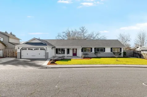 1855 Nancy Avenue Central Point OR 97502