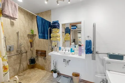 1855 Nancy Avenue Central Point OR 97502