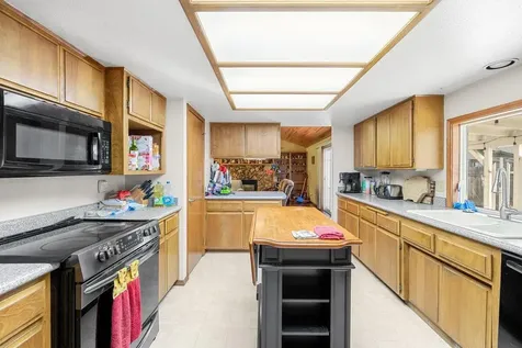 1855 Nancy Avenue Central Point OR 97502