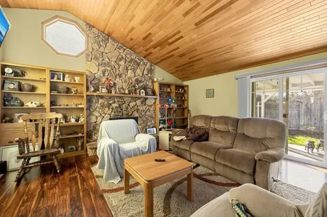 1855 Nancy Avenue Central Point OR 97502