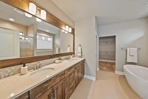 20889 SE Humber Lane Bend OR 97702