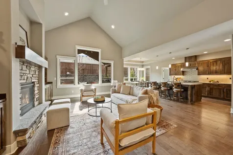 20889 SE Humber Lane Bend OR 97702
