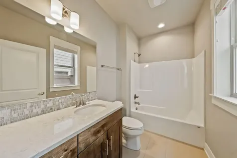 20889 SE Humber Lane Bend OR 97702
