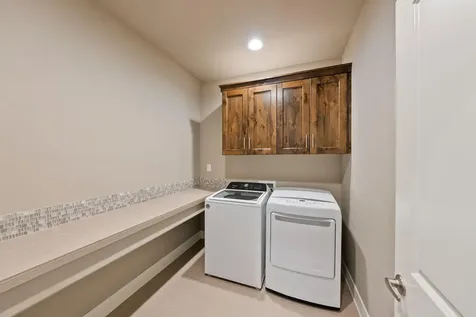 20889 SE Humber Lane Bend OR 97702