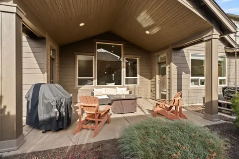 20889 SE Humber Lane Bend OR 97702
