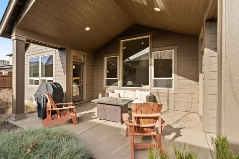20889 SE Humber Lane Bend OR 97702