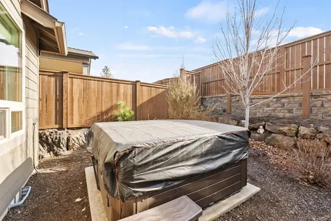 20889 SE Humber Lane Bend OR 97702