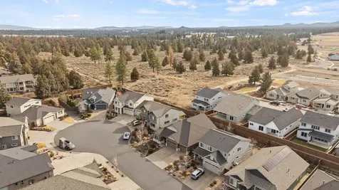 20889 SE Humber Lane Bend OR 97702