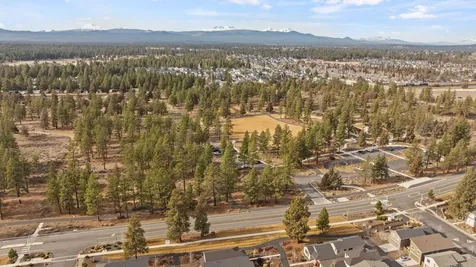 20889 SE Humber Lane Bend OR 97702