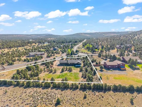 6822 SE Madison Avenue Prineville OR 97754